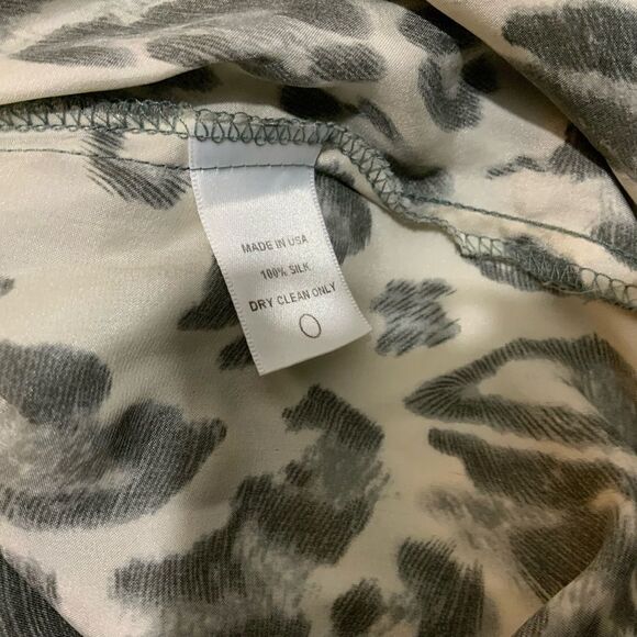 Blu Moon Animal Print 100% silk top front buttons & pockets belted  size 1 - Picture 5 of 5